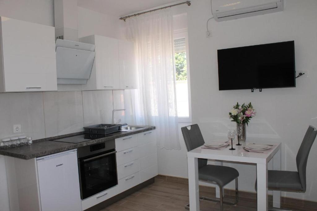 Jeta 2 Studio & Rooms Zadar Bagian luar foto